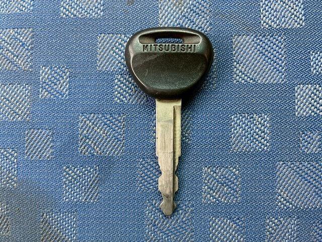 キャンター 　Ｈ１６年式　三菱ふそう　３段クレーン　古河ユニック　ＵＮＩＣ　ラジコン　２．３３ｔ　標準幅　ショート　１０尺ベース　５速　ＭＴ　マニュアル　２ｔ　３ｔ　６ｔ　小型　カーゴクレーン（68枚目）