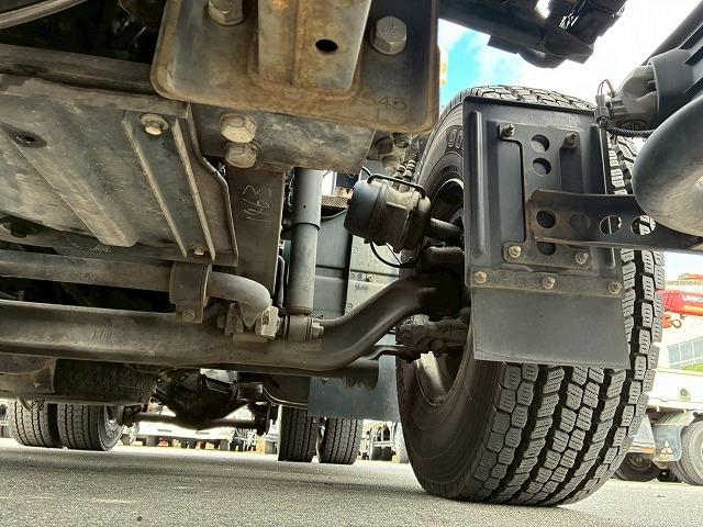 ギガ H29年式 いすゞ トラクターヘッド シングルヘッド ハイルーフ ミドルルーフ 6WG1 460馬力 11.3トン 11300kg 第5輪荷重 後輪エアサス 8×2 Hi/Lo MT マニュアル(52枚目)