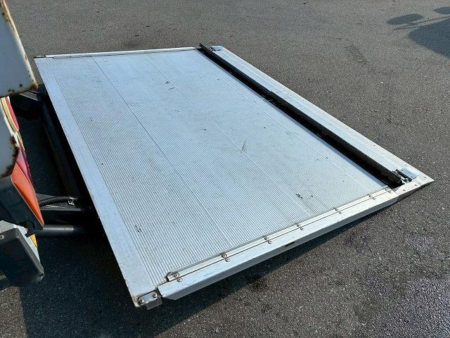 エルフトラック 車検整備付 令和8年6月迄 H27年式 いすゞ アルミバン 跳ね上げ式パワーゲート ワイド ロング 4トン積載 日本フルハーフ PG スムーサー Ex AT オートマ 3t 4t 8t 小型(23枚目)