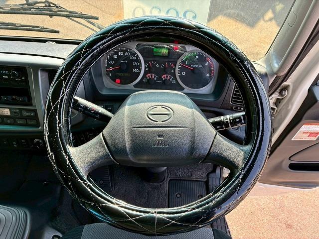 ヒノレンジャー 　車検整備付　令和８年１０月迄　Ｈ２４年式　日野　アルミウイング　ハイルーフ　フルキャブ　ベッド付き　フルワイド　６３００　２４０馬力　６速　ＭＴ　マニュアル　トランテックス　４ｔ　８ｔ　中型　バン（35枚目）