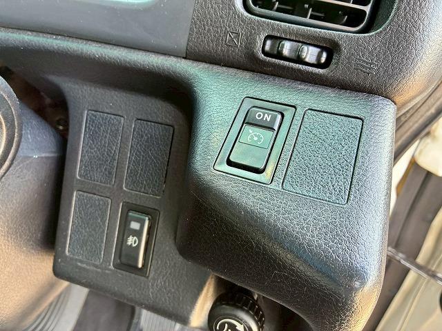 ヒノレンジャー 　車検整備付　令和８年１０月迄　Ｈ２４年式　日野　アルミウイング　ハイルーフ　フルキャブ　ベッド付き　フルワイド　６３００　２４０馬力　６速　ＭＴ　マニュアル　トランテックス　４ｔ　８ｔ　中型　バン（43枚目）