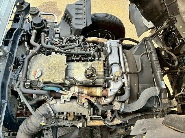 ヒノレンジャー 　車検整備付　令和８年１０月迄　Ｈ２４年式　日野　アルミウイング　ハイルーフ　フルキャブ　ベッド付き　フルワイド　６３００　２４０馬力　６速　ＭＴ　マニュアル　トランテックス　４ｔ　８ｔ　中型　バン（59枚目）