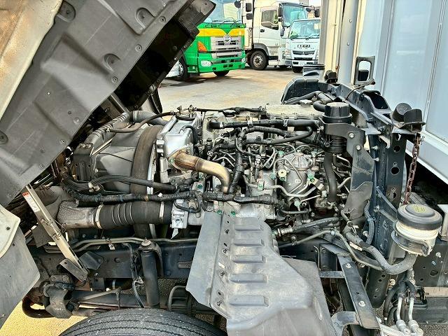 ヒノレンジャー 　車検整備付　令和８年１０月迄　Ｈ２４年式　日野　アルミウイング　ハイルーフ　フルキャブ　ベッド付き　フルワイド　６３００　２４０馬力　６速　ＭＴ　マニュアル　トランテックス　４ｔ　８ｔ　中型　バン（64枚目）