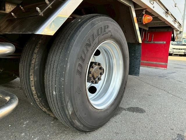 ヒノレンジャー 　車検整備付　令和８年１０月迄　Ｈ２４年式　日野　アルミウイング　ハイルーフ　フルキャブ　ベッド付き　フルワイド　６３００　２４０馬力　６速　ＭＴ　マニュアル　トランテックス　４ｔ　８ｔ　中型　バン（69枚目）