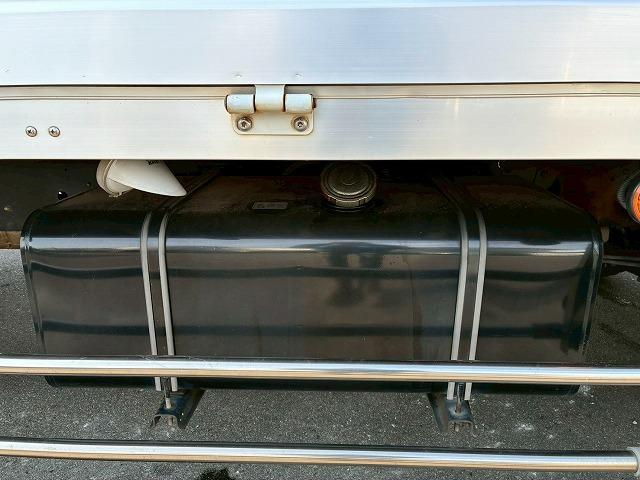 ヒノレンジャー 　車検整備付　令和８年１０月迄　Ｈ２４年式　日野　アルミウイング　ハイルーフ　フルキャブ　ベッド付き　フルワイド　６３００　２４０馬力　６速　ＭＴ　マニュアル　トランテックス　４ｔ　８ｔ　中型　バン（71枚目）