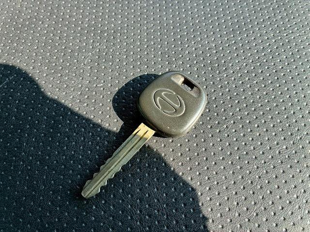 ヒノレンジャー 　車検整備付　令和８年１０月迄　Ｈ２４年式　日野　アルミウイング　ハイルーフ　フルキャブ　ベッド付き　フルワイド　６３００　２４０馬力　６速　ＭＴ　マニュアル　トランテックス　４ｔ　８ｔ　中型　バン（79枚目）