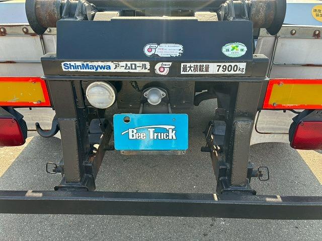 ヒノレンジャー 　Ｈ１８年式　増トン　増々トン　脱着装置付コンテナ専用車　フルキャブ　ベッド付き　新明和工業　アームロール　ツインホイスト　２シリンダー　リアジャッキ　２２５馬力　６速　ＭＴ　マニュアル　８ｔ　１３ｔ（20枚目）