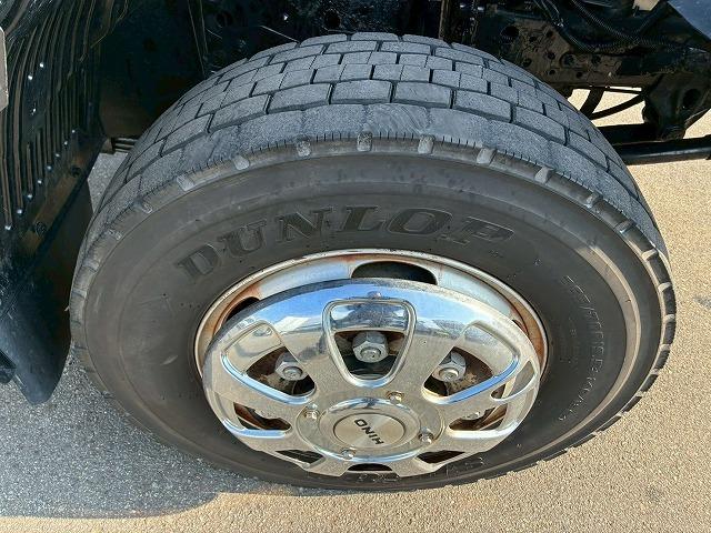 ヒノレンジャー 　Ｈ１８年式　増トン　増々トン　脱着装置付コンテナ専用車　フルキャブ　ベッド付き　新明和工業　アームロール　ツインホイスト　２シリンダー　リアジャッキ　２２５馬力　６速　ＭＴ　マニュアル　８ｔ　１３ｔ（53枚目）