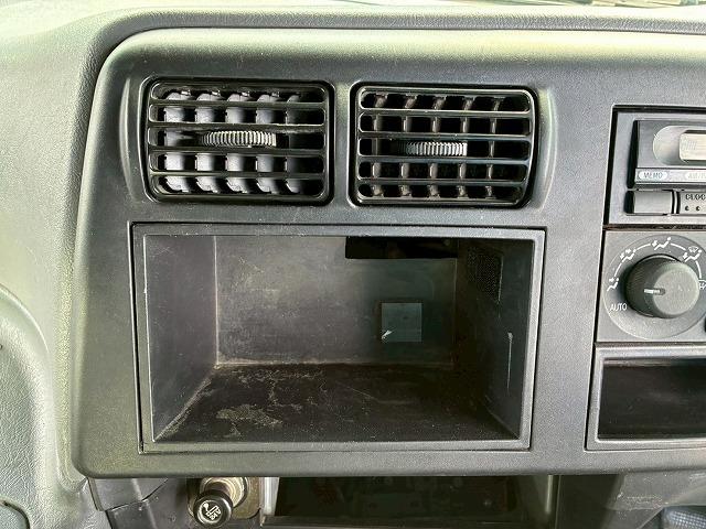 スーパーグレート 　車検整備付　令和８年１２月迄　Ｈ２６年式　ダンプ　６×４　３軸２デフ　リーフサスペンション　ワンオーナー　８．４トン積載　極東開発工業　５１０　２２０　額縁アオリ　３方向　電動コボレーン（32枚目）