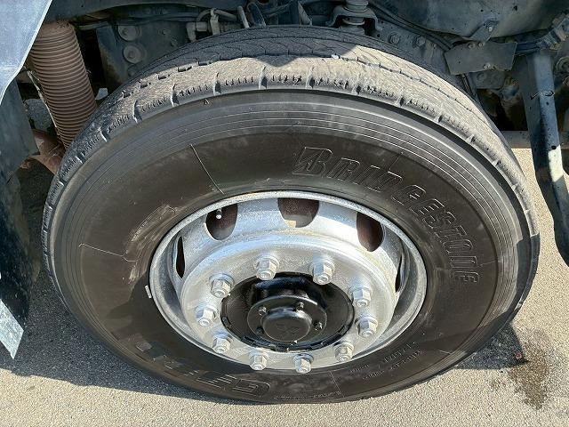 スーパーグレート 　車検整備付　令和８年１２月迄　Ｈ２６年式　ダンプ　６×４　３軸２デフ　リーフサスペンション　ワンオーナー　８．４トン積載　極東開発工業　５１０　２２０　額縁アオリ　３方向　電動コボレーン（62枚目）