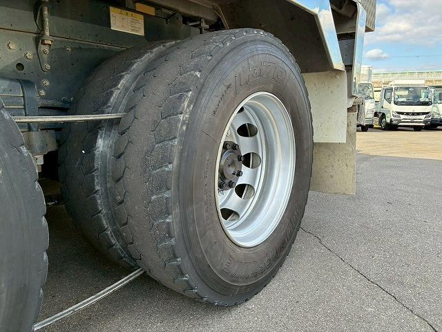 スーパーグレート 　車検整備付　令和８年１２月迄　Ｈ２６年式　ダンプ　６×４　３軸２デフ　リーフサスペンション　ワンオーナー　８．４トン積載　極東開発工業　５１０　２２０　額縁アオリ　３方向　電動コボレーン（65枚目）
