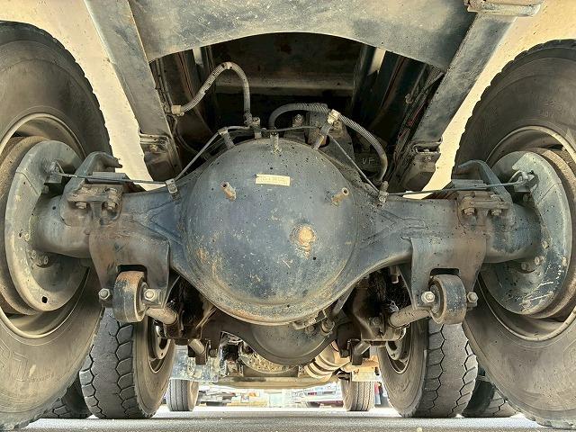 スーパーグレート 　車検整備付　令和８年１２月迄　Ｈ２６年式　ダンプ　６×４　３軸２デフ　リーフサスペンション　ワンオーナー　８．４トン積載　極東開発工業　５１０　２２０　額縁アオリ　３方向　電動コボレーン（72枚目）