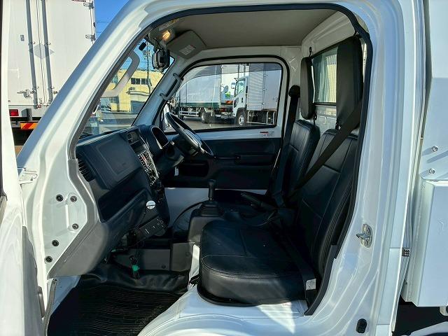 キャリイトラック 車検整備付 令和9年9月迄 保証対象車両 R4年式 スズキ SUZUKI 頑丈ダンプ パートタイム 四輪駆動 4WD ルームミラーモニター 新明和工業 電動油圧式ダンプ マレル式 5速 MT 軽トラ(27枚目)