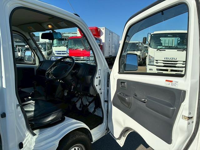 キャリイトラック 車検整備付 令和9年9月迄 保証対象車両 R4年式 スズキ SUZUKI 頑丈ダンプ パートタイム 四輪駆動 4WD ルームミラーモニター 新明和工業 電動油圧式ダンプ マレル式 5速 MT 軽トラ(40枚目)