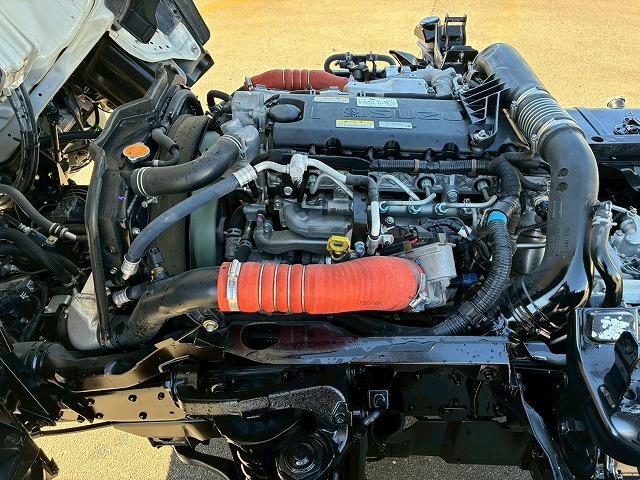 エルフトラック 　保証対象車両　予備検査付　Ｒ２年式　土砂禁ダンプ　４ナンバー　３トン積載　新明和工業　強化ダンプ　リア観音扉　バッカン新規架装　全塗装済み　６速　ＭＴ　マニュアル　３ｔ　６ｔ　小型　深ダンプ（49枚目）