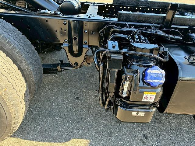 エルフトラック 　保証対象車両　予備検査付　Ｒ２年式　土砂禁ダンプ　４ナンバー　３トン積載　新明和工業　強化ダンプ　リア観音扉　バッカン新規架装　全塗装済み　６速　ＭＴ　マニュアル　３ｔ　６ｔ　小型　深ダンプ（63枚目）