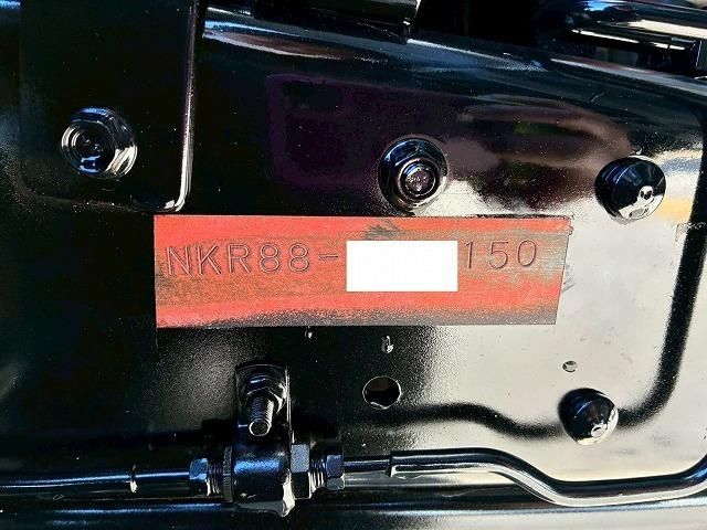 エルフトラック 　保証対象車両　予備検査付　Ｒ２年式　土砂禁ダンプ　４ナンバー　３トン積載　新明和工業　強化ダンプ　リア観音扉　バッカン新規架装　全塗装済み　６速　ＭＴ　マニュアル　３ｔ　６ｔ　小型　深ダンプ（68枚目）