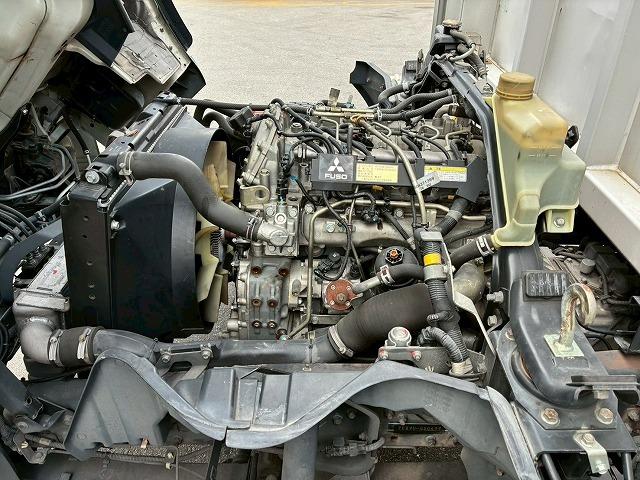 キャンター H28年式 三菱ふそう アルミウイング ワイド ロング 4トン車 パブコ ラッシング 175馬力 5速 MT マニュアル 3t 4t 8t 小型 中型 バン 箱車(52枚目)