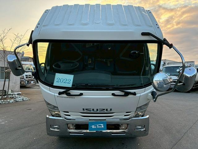 フォワード 　Ｈ２７年式　いすゞ　脱着装置付コンテナ専用車　ショートキャブ　ベッドレス　極東開発工業　フックロール　ツインホイスト　２シリンダー　Ｗホイスト　コンテナ付き　リアジャッキ　２１０馬力　６速　ＭＴ（14枚目）