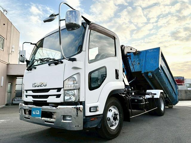 フォワード 　Ｈ２７年式　いすゞ　脱着装置付コンテナ専用車　ショートキャブ　ベッドレス　極東開発工業　フックロール　ツインホイスト　２シリンダー　Ｗホイスト　コンテナ付き　リアジャッキ　２１０馬力　６速　ＭＴ（25枚目）