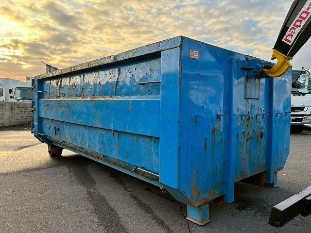 フォワード 　Ｈ２７年式　いすゞ　脱着装置付コンテナ専用車　ショートキャブ　ベッドレス　極東開発工業　フックロール　ツインホイスト　２シリンダー　Ｗホイスト　コンテナ付き　リアジャッキ　２１０馬力　６速　ＭＴ（37枚目）