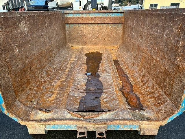 フォワード 　Ｈ２７年式　いすゞ　脱着装置付コンテナ専用車　ショートキャブ　ベッドレス　極東開発工業　フックロール　ツインホイスト　２シリンダー　Ｗホイスト　コンテナ付き　リアジャッキ　２１０馬力　６速　ＭＴ（39枚目）