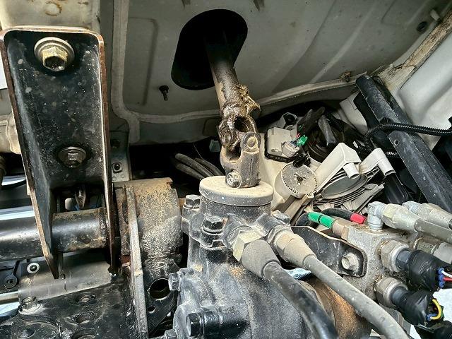 フォワード 　Ｈ２７年式　いすゞ　脱着装置付コンテナ専用車　ショートキャブ　ベッドレス　極東開発工業　フックロール　ツインホイスト　２シリンダー　Ｗホイスト　コンテナ付き　リアジャッキ　２１０馬力　６速　ＭＴ（60枚目）