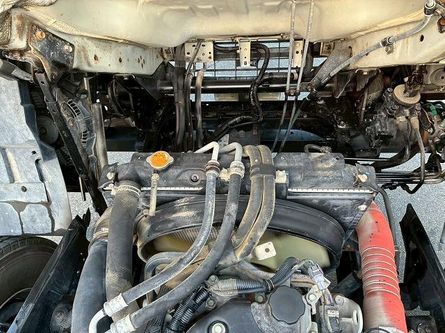 フォワード 　Ｈ２７年式　いすゞ　脱着装置付コンテナ専用車　ショートキャブ　ベッドレス　極東開発工業　フックロール　ツインホイスト　２シリンダー　Ｗホイスト　コンテナ付き　リアジャッキ　２１０馬力　６速　ＭＴ（61枚目）