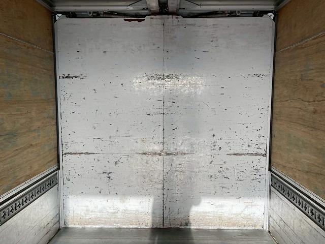 ヒノレンジャー 　Ｈ２４年式　日野　　アルミウイング　ハイルーフ　６３００　フルワイド　フルキャブ　ベッド付き　トランテックス　２６０馬力　６速　ＭＴ　マニュアル　４ｔ　８ｔ　中型　バン　箱車（22枚目）