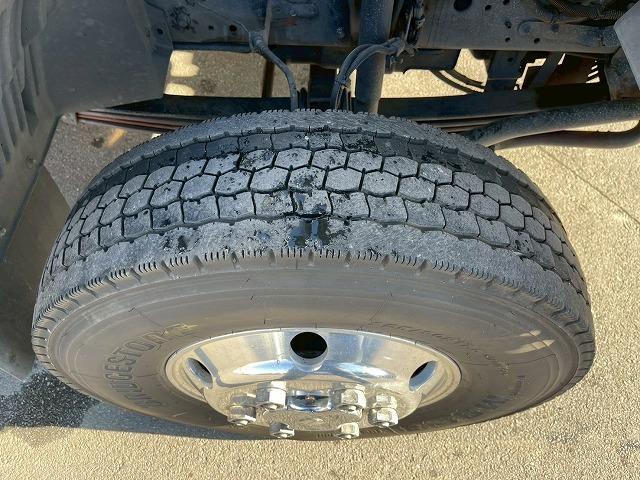 ヒノレンジャー 　Ｈ２４年式　日野　　アルミウイング　ハイルーフ　６３００　フルワイド　フルキャブ　ベッド付き　トランテックス　２６０馬力　６速　ＭＴ　マニュアル　４ｔ　８ｔ　中型　バン　箱車（52枚目）