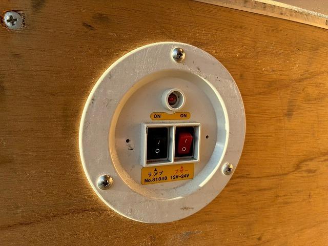 エルフトラック 　保証対象車両　車検整備付　令和８年５月迄　Ｒ１年式　いすゞ　エルフ　アルミバン　ワンオーナー　ハイキャブ　標準幅　ショート　１０尺ボディ　１５０馬力　スムーサーＥｘ　ＡＴ　５トン限定・準中型免許（21枚目）