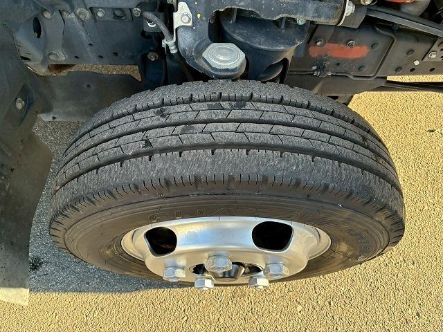 エルフトラック 　保証対象車両　車検整備付　令和８年５月迄　Ｒ１年式　いすゞ　エルフ　アルミバン　ワンオーナー　ハイキャブ　標準幅　ショート　１０尺ボディ　１５０馬力　スムーサーＥｘ　ＡＴ　５トン限定・準中型免許（43枚目）