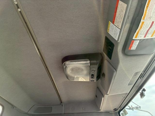 ギガ 車検整備付 令和8年9月迄 H24 いすゞ アルミブロック 8×4 4軸低床2デフ リーフサスペンション 板バネ 5方開アオリ 380馬力 7速 MT マニュアル 10t 25t 大型 平ボディ(39枚目)