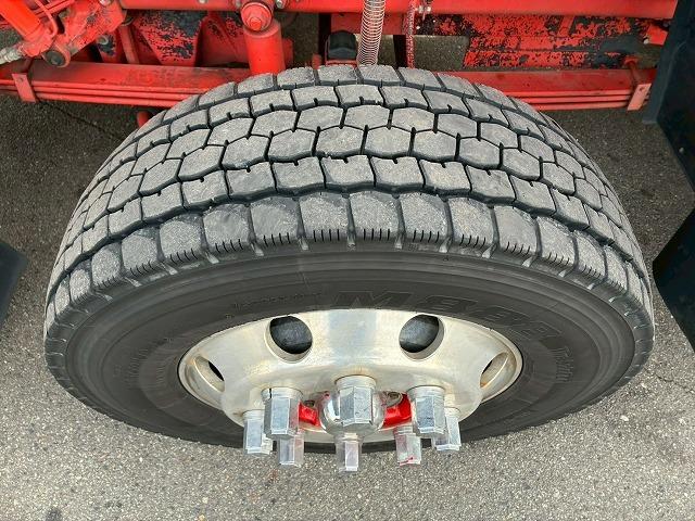 ギガ 車検整備付 令和8年9月迄 H24 いすゞ アルミブロック 8×4 4軸低床2デフ リーフサスペンション 板バネ 5方開アオリ 380馬力 7速 MT マニュアル 10t 25t 大型 平ボディ(51枚目)
