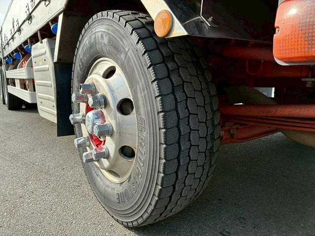ギガ 車検整備付 令和8年9月迄 H24 いすゞ アルミブロック 8×4 4軸低床2デフ リーフサスペンション 板バネ 5方開アオリ 380馬力 7速 MT マニュアル 10t 25t 大型 平ボディ(54枚目)