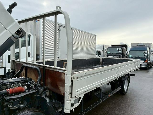 エルフトラック 　車検整備付　令和８年６月迄　Ｒ１年式　令和元年式　いすゞ　平ボディ　ワイド　超ロング　５Ｍボディ　３トン積載　１５０馬力　６速　ＭＴ　マニュアル　３ｔ　６ｔ　小型　キャブオーバー（14枚目）