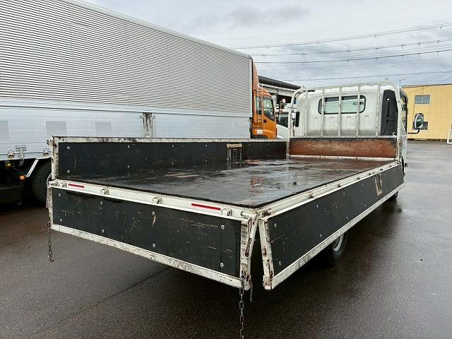 エルフトラック 　車検整備付　令和８年６月迄　Ｒ１年式　令和元年式　いすゞ　平ボディ　ワイド　超ロング　５Ｍボディ　３トン積載　１５０馬力　６速　ＭＴ　マニュアル　３ｔ　６ｔ　小型　キャブオーバー（19枚目）