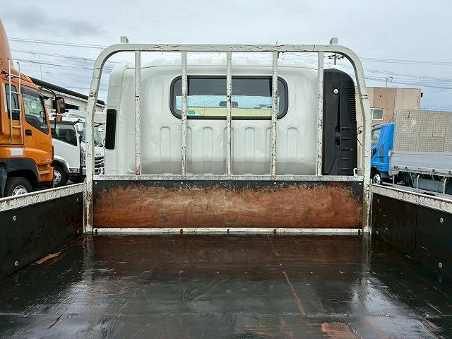 エルフトラック 　車検整備付　令和８年６月迄　Ｒ１年式　令和元年式　いすゞ　平ボディ　ワイド　超ロング　５Ｍボディ　３トン積載　１５０馬力　６速　ＭＴ　マニュアル　３ｔ　６ｔ　小型　キャブオーバー（20枚目）