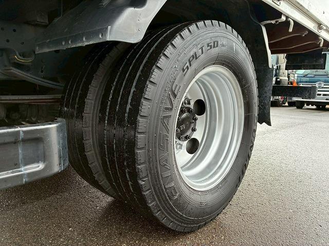 エルフトラック 　車検整備付　令和８年６月迄　Ｒ１年式　令和元年式　いすゞ　平ボディ　ワイド　超ロング　５Ｍボディ　３トン積載　１５０馬力　６速　ＭＴ　マニュアル　３ｔ　６ｔ　小型　キャブオーバー（47枚目）