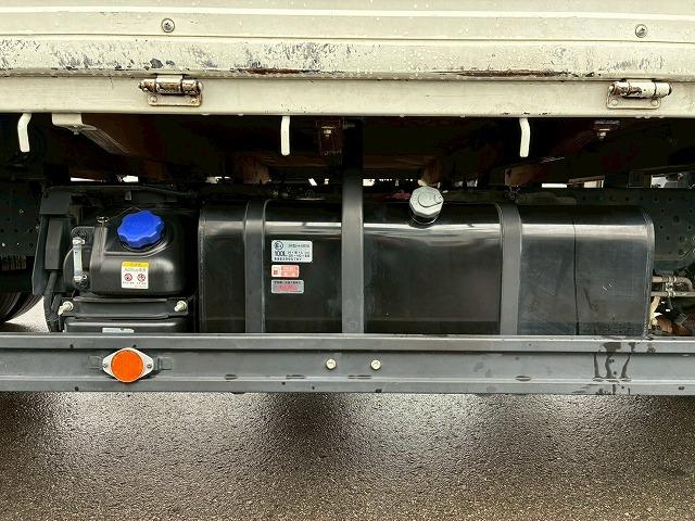 エルフトラック 　車検整備付　令和８年６月迄　Ｒ１年式　令和元年式　いすゞ　平ボディ　ワイド　超ロング　５Ｍボディ　３トン積載　１５０馬力　６速　ＭＴ　マニュアル　３ｔ　６ｔ　小型　キャブオーバー（54枚目）