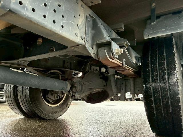 エルフトラック 　車検整備付　令和８年６月迄　Ｒ１年式　令和元年式　いすゞ　平ボディ　ワイド　超ロング　５Ｍボディ　３トン積載　１５０馬力　６速　ＭＴ　マニュアル　３ｔ　６ｔ　小型　キャブオーバー（59枚目）