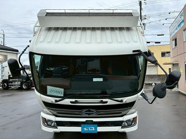 ヒノレンジャー 　Ｈ３０年式　日野　アルミブロック　フルキャブ　ベッド付き　６２００　フルワイド　トランテックス　３．６トン積載　６速　ＭＴ　マニュアル　４ｔ　８ｔ　中型　平ボディ（13枚目）