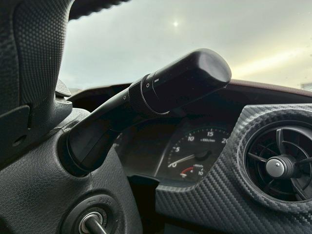 ヒノレンジャー 　Ｈ３０年式　日野　アルミブロック　フルキャブ　ベッド付き　６２００　フルワイド　トランテックス　３．６トン積載　６速　ＭＴ　マニュアル　４ｔ　８ｔ　中型　平ボディ（31枚目）