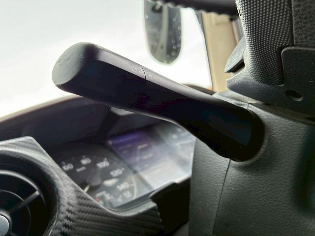 ヒノレンジャー 　Ｈ３０年式　日野　アルミブロック　フルキャブ　ベッド付き　６２００　フルワイド　トランテックス　３．６トン積載　６速　ＭＴ　マニュアル　４ｔ　８ｔ　中型　平ボディ（32枚目）