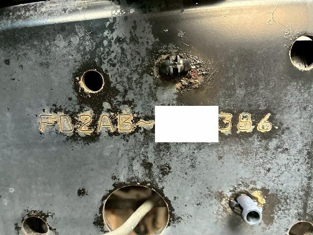 ヒノレンジャー 　Ｈ３０年式　日野　アルミブロック　フルキャブ　ベッド付き　６２００　フルワイド　トランテックス　３．６トン積載　６速　ＭＴ　マニュアル　４ｔ　８ｔ　中型　平ボディ（64枚目）