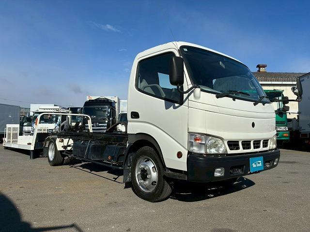 トヨエース 　車検整備付　令和８年９月迄　Ｈ１７年式　トヨタ　ＴＯＹＯＴＡ　セーフティローダー　ワイド　超超ロング　極東開発工業　フラトップ　ラジコン　ウインチ　６速　ＭＴ　マニュアル　３ｔ　７．５ｔ　小型（4枚目）