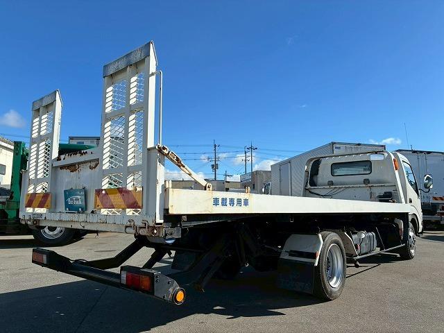 トヨエース 　車検整備付　令和８年９月迄　Ｈ１７年式　トヨタ　ＴＯＹＯＴＡ　セーフティローダー　ワイド　超超ロング　極東開発工業　フラトップ　ラジコン　ウインチ　６速　ＭＴ　マニュアル　３ｔ　７．５ｔ　小型（8枚目）