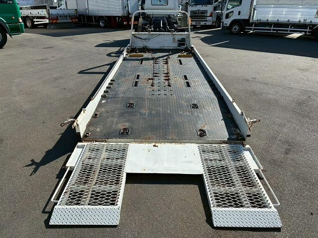 トヨエース 　車検整備付　令和８年９月迄　Ｈ１７年式　トヨタ　ＴＯＹＯＴＡ　セーフティローダー　ワイド　超超ロング　極東開発工業　フラトップ　ラジコン　ウインチ　６速　ＭＴ　マニュアル　３ｔ　７．５ｔ　小型（27枚目）