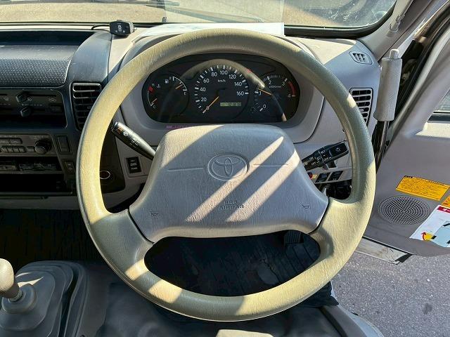 トヨエース 　車検整備付　令和８年９月迄　Ｈ１７年式　トヨタ　ＴＯＹＯＴＡ　セーフティローダー　ワイド　超超ロング　極東開発工業　フラトップ　ラジコン　ウインチ　６速　ＭＴ　マニュアル　３ｔ　７．５ｔ　小型（44枚目）