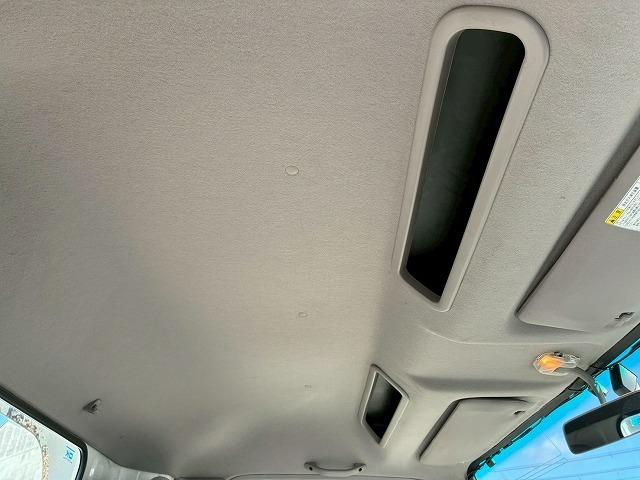 トヨエース 　車検整備付　令和８年９月迄　Ｈ１７年式　トヨタ　ＴＯＹＯＴＡ　セーフティローダー　ワイド　超超ロング　極東開発工業　フラトップ　ラジコン　ウインチ　６速　ＭＴ　マニュアル　３ｔ　７．５ｔ　小型（55枚目）